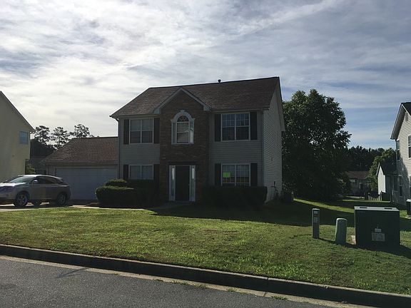 Exrerior - Western View 