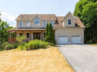 27 King Dr, Poughkeepsie, NY 12603