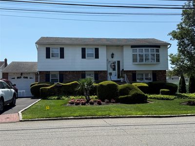 148 Broadway, West Babylon, NY, 11704
