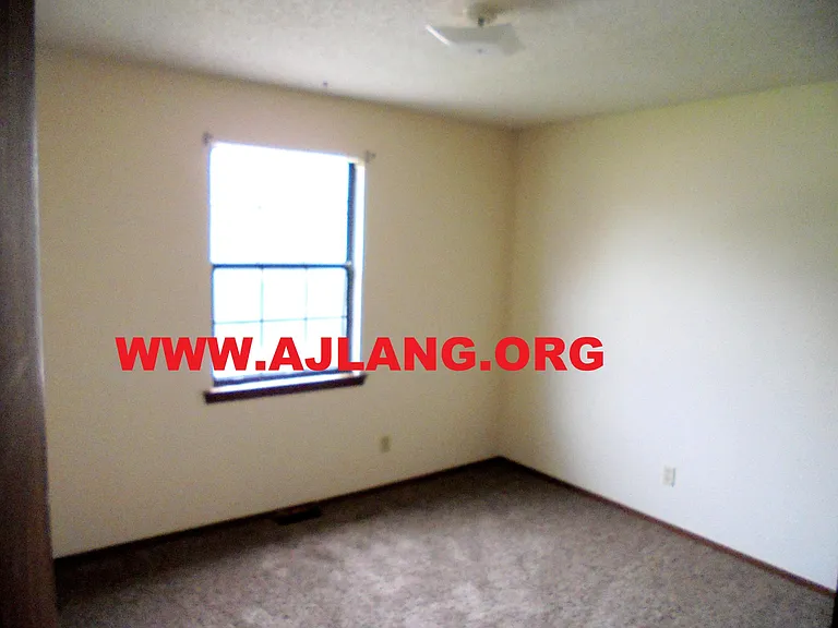 1003 Natalie Dr — Photo 7