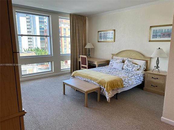 5th image of 700 Biltmore Way APT 416