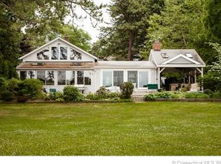 5 Cottage St, Branford, CT 06405