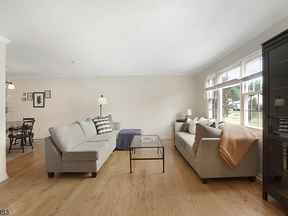 5th image of 9 Brookdale Rd