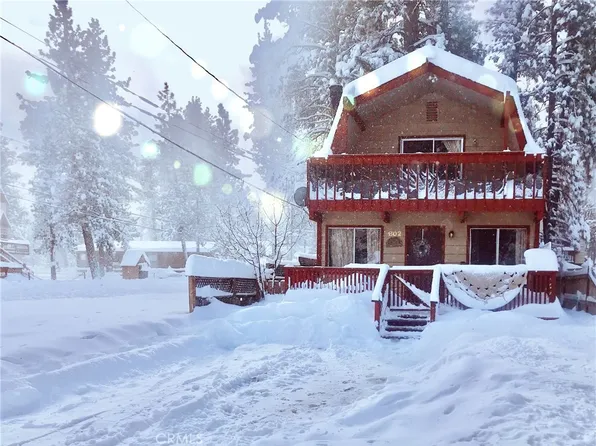 802 Robinhood Blvd, Big Bear City, CA 92314