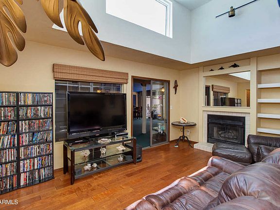 2nd image of 1345 W Keats Ave