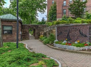 166 Pearsall Drive #5E, Mount Vernon, NY 10552