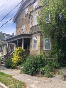 149 Peace St, Providence, RI, 02907