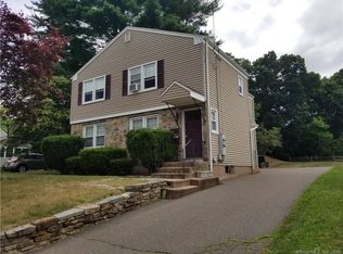 71 Homestead St, Manchester, CT 06042