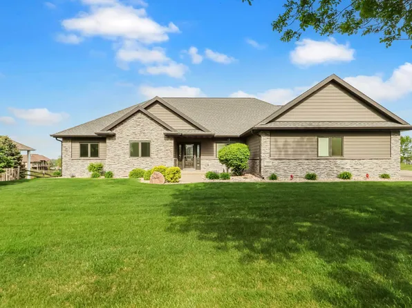 2729 Glen Ellen Rd, Sioux City, IA 51106