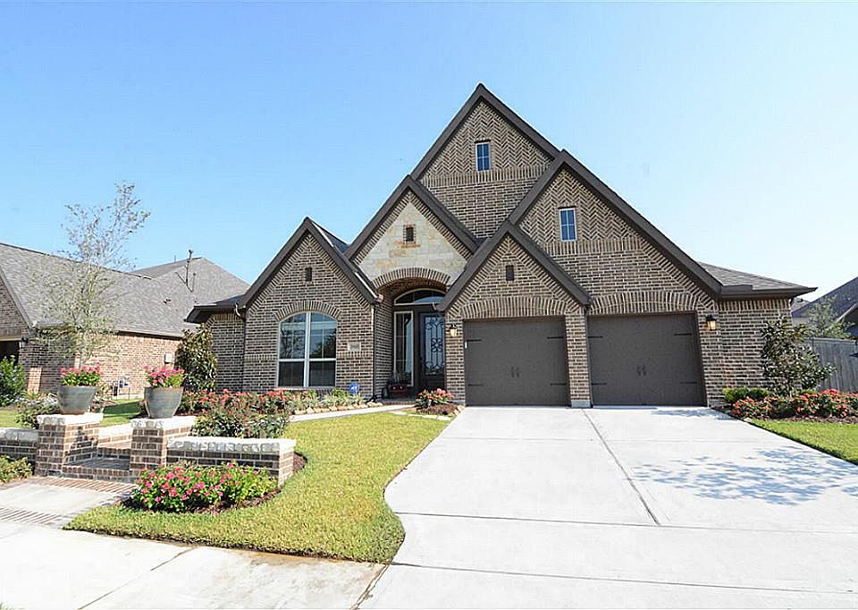 1st image of 18610 Town Bluff Dr