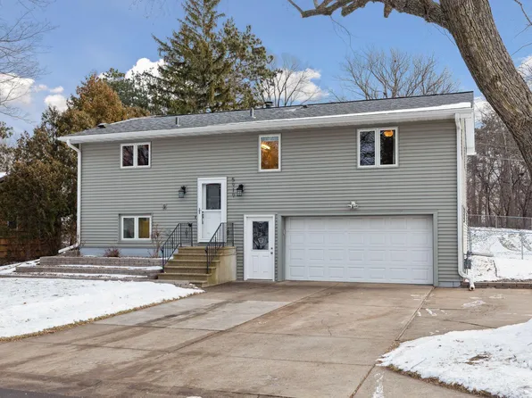 5919 Oldfield Ave N, Stillwater, MN 55082