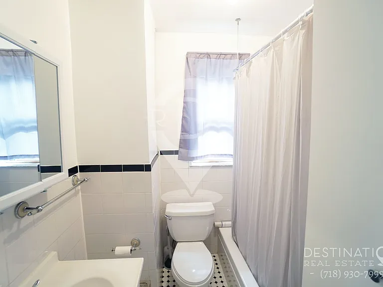 157 Prospect Park SW #2R — Photo 6