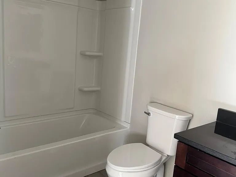 32 Southwind Dr — Photo 8