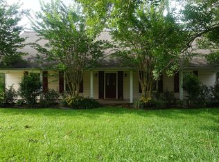 101 Eagle Dr, Scott, LA 70583