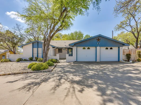 4031 Fairway Dr, Granbury, TX 76049