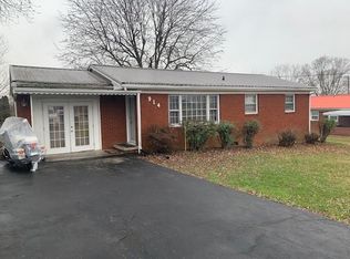 914 Cave St, Morristown, TN 37813