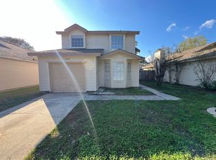 19523 Shady Bank Dr, Tomball, TX 77375