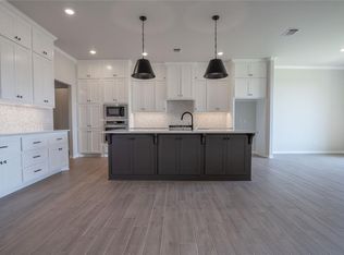 4140 Ritter Rd, Edmond, OK 73012