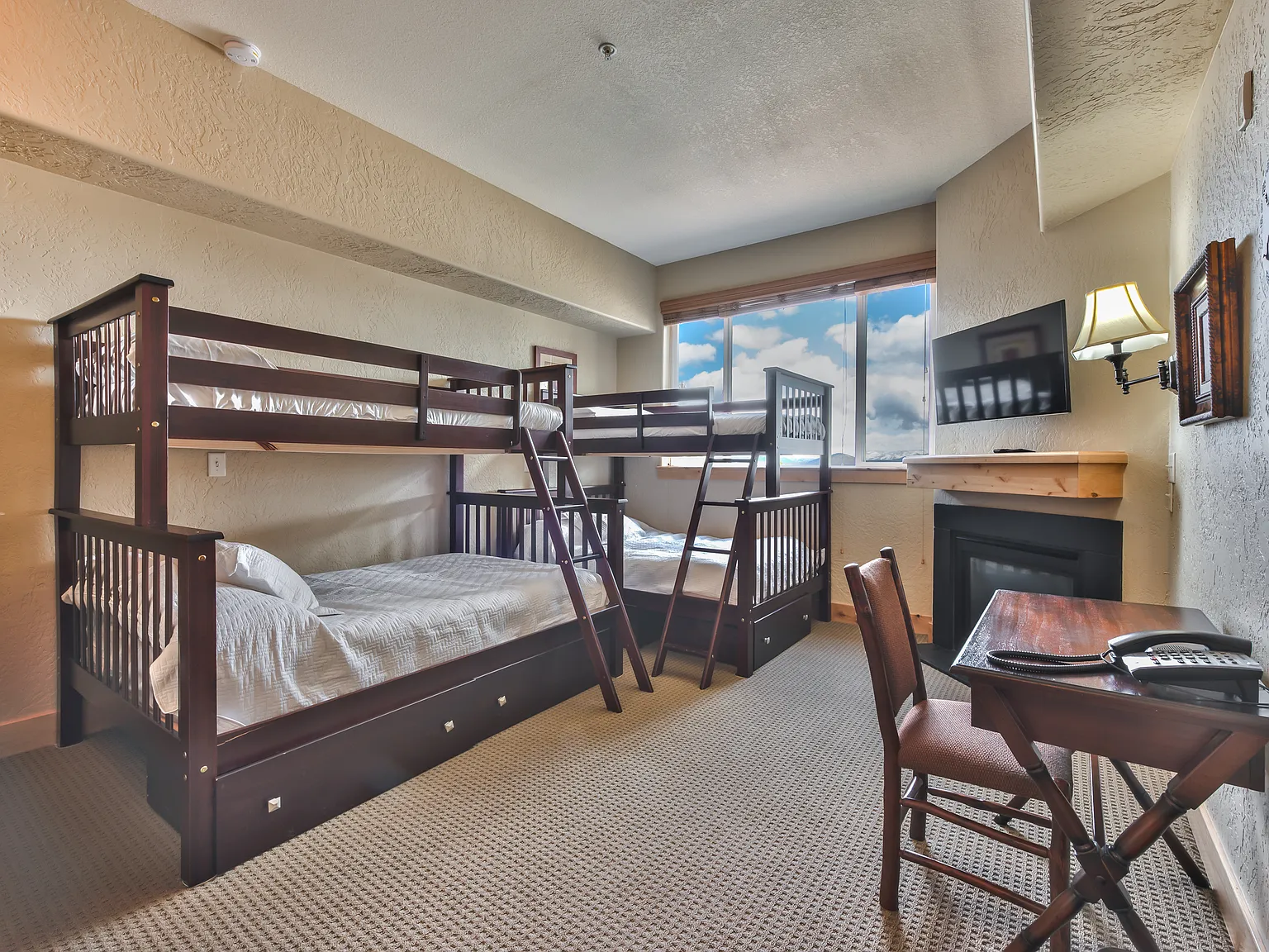 2669 Canyons Resort Dr — Photo 3