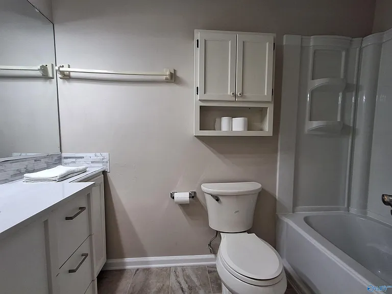 2712 Wynterhall Rd SE — Photo 16