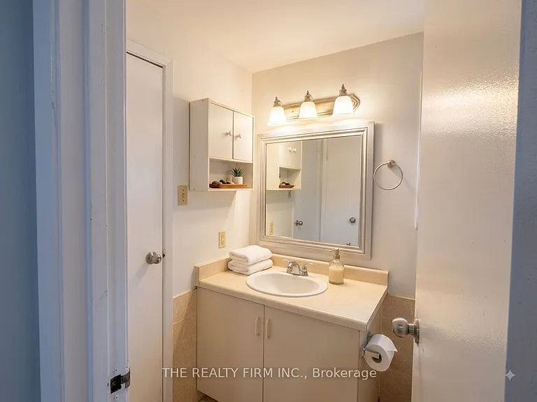 490 3rd St #34 — Photo 15