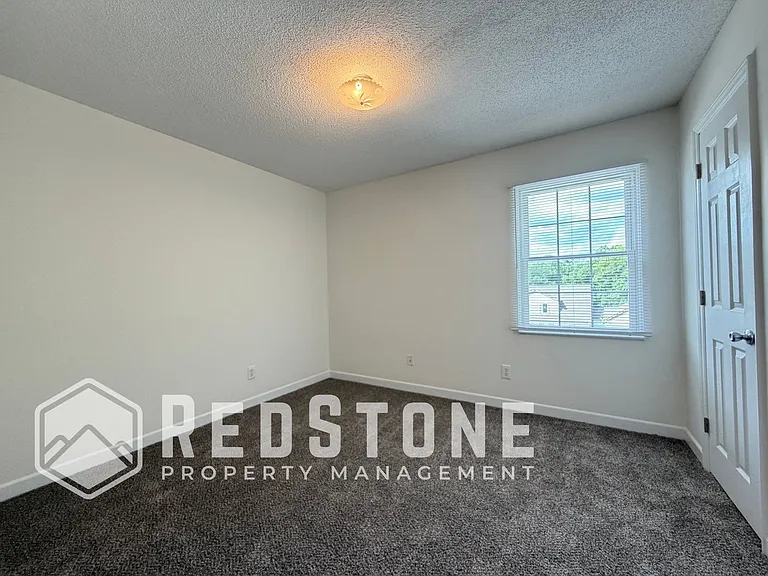 1730 Wood Ave #A — Photo 9