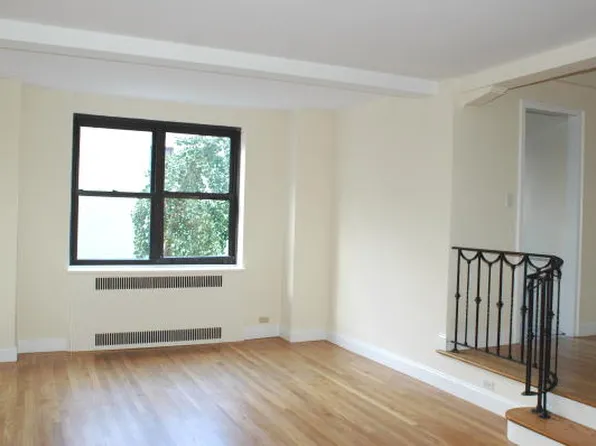 200 West 20th Street image 1 of 2