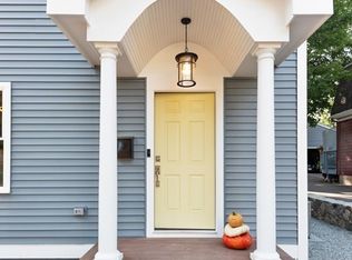 11 Brown Pl, Woburn, MA 01801