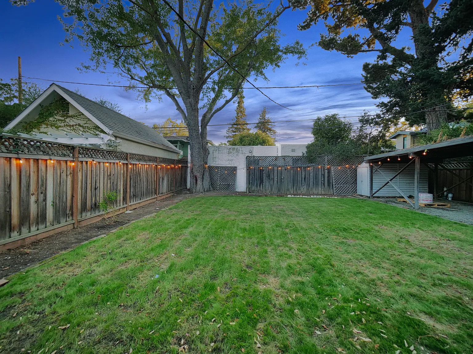 565 Sierra Ave — Photo 3
