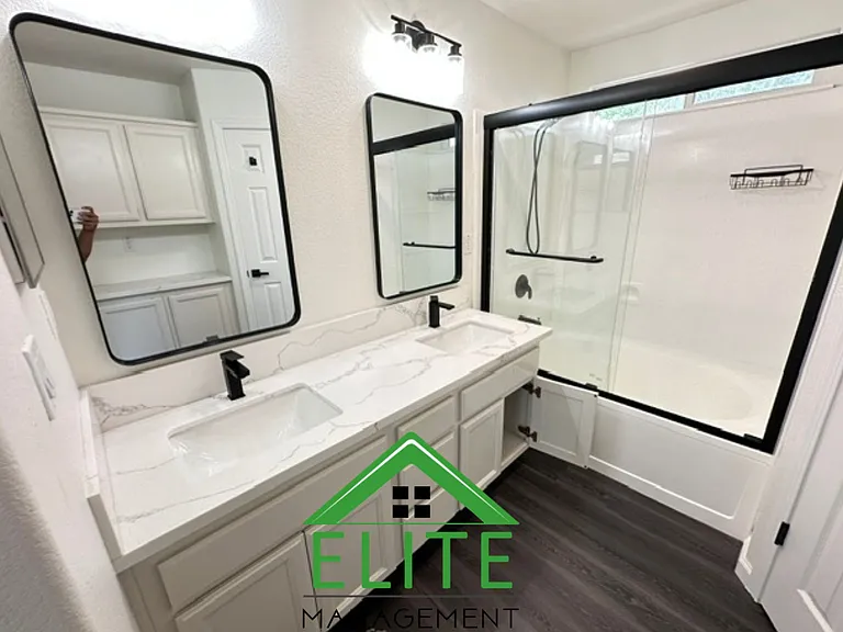 5620 Bridgecross Dr — Photo 9