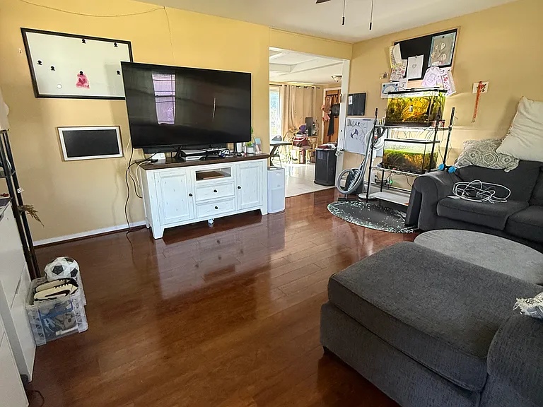 54 Monica Rd — Photo 2