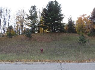 61 Eden St, Kingsley, MI 49649