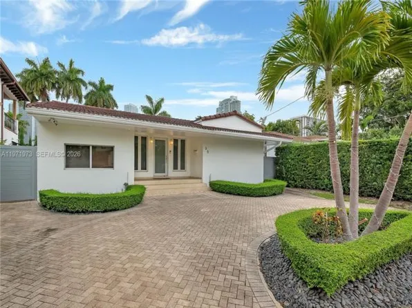 35 SW 20th Rd, Miami, FL 33129