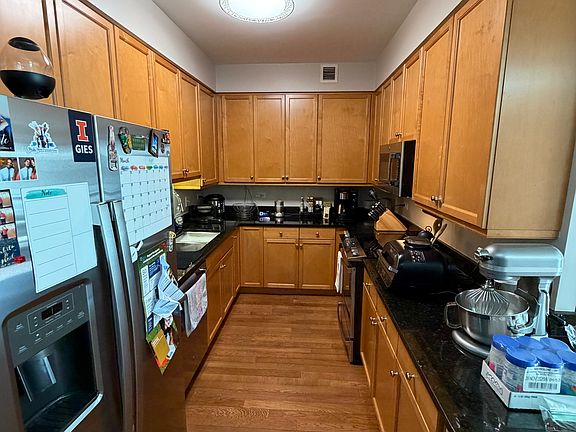 3rd image of 130 N Garland Ct APT 1906