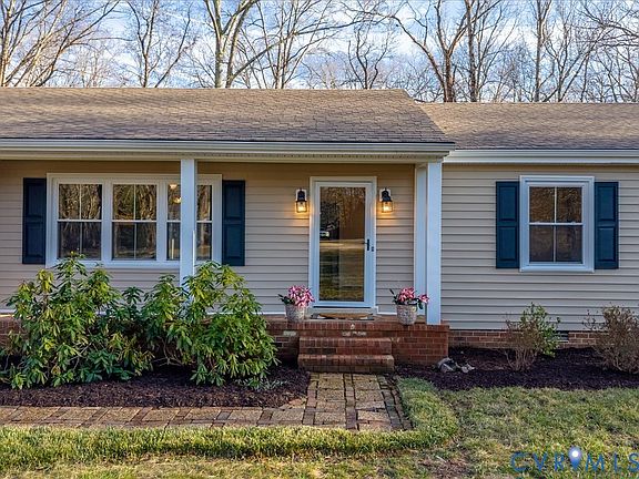 4th image of 14503 Charlemagne Ct