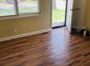 10808 Brookside Dr, Jeffersontown, KY 40299