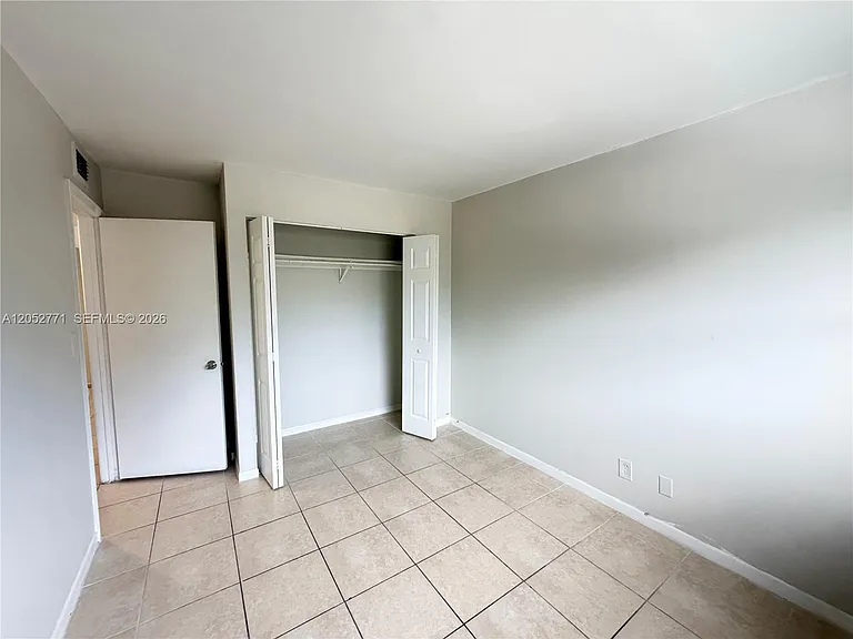 101 NE 41st St #B35 — Photo 17