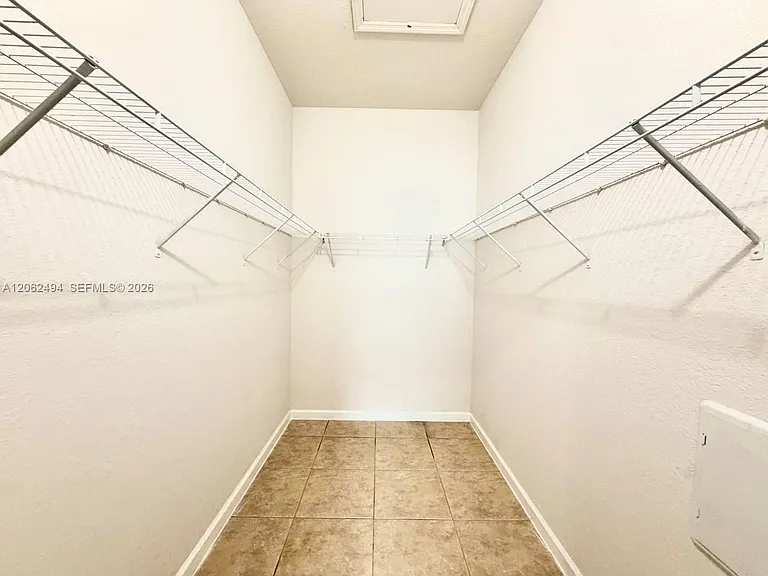 3431 W 80th St #202 — Photo 18