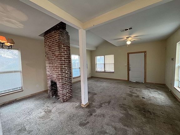 5th image of 756 Alma St