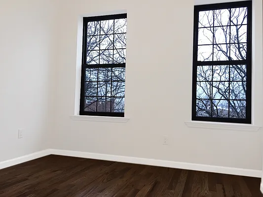 Rented by MNS | media 1