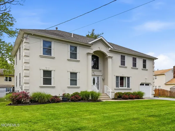 1910 Holbrook Street, Oakhurst, NJ 07755