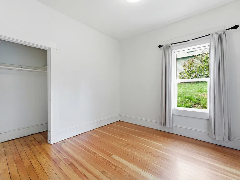 6118 Latona Ave NE — Photo 13