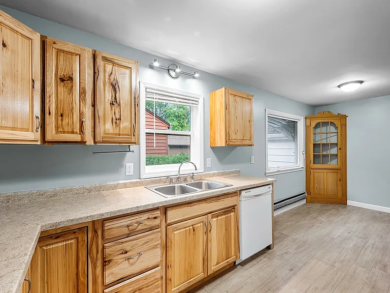 7. 324 N 22nd St - Kitchen