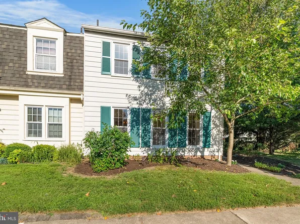 6535 Yadkin Ct, Alexandria, VA 22310