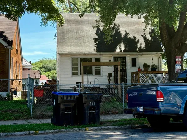 313 N 27th St, Louisville, KY 40212