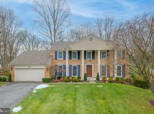 9408 Wooden Bridge Rd, Potomac, MD 20854