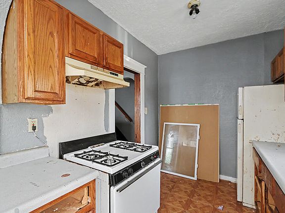 5th image of 522-524 S Myrtle Ave