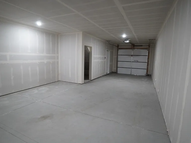 1559 S 150 W — Photo 32