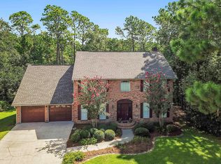 1070 Conley Cir, Ocean Springs, MS 39564
