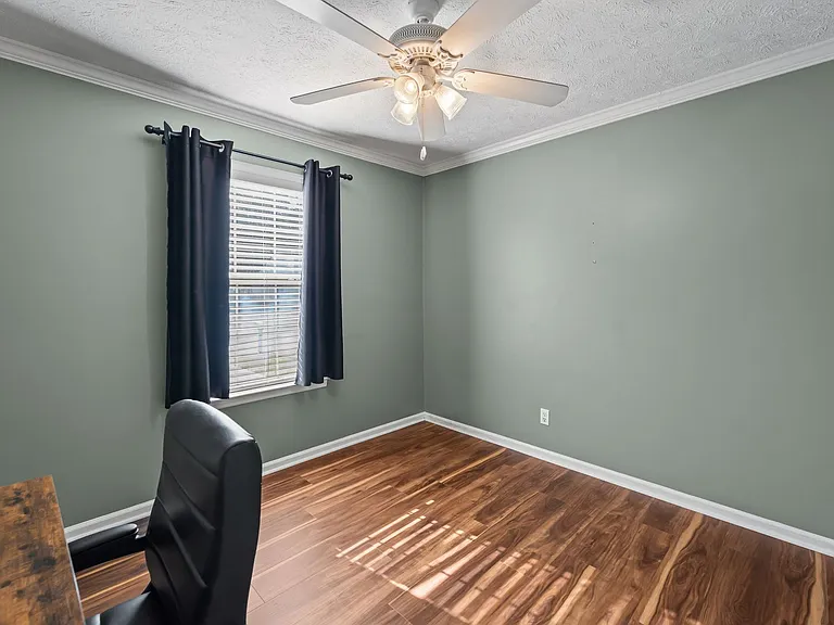 109 Dry Dock Ct — Photo 33
